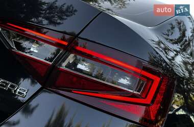Лифтбек Skoda Superb 2016 в 