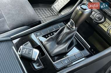 Лифтбек Skoda Superb 2016 в 
