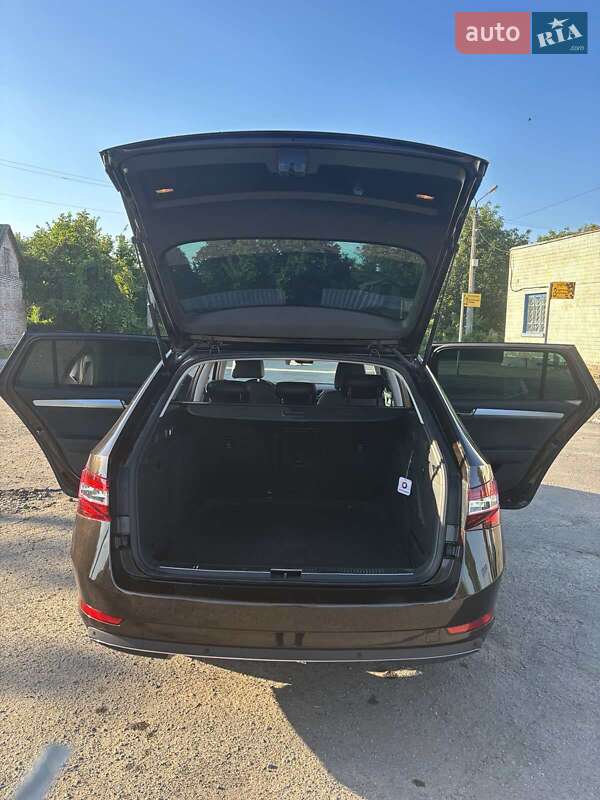 Универсал Skoda Superb 2019 в Виннице