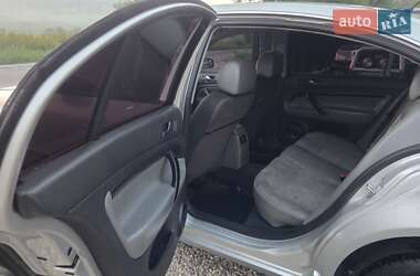 Лифтбек Skoda Superb 2005 в 