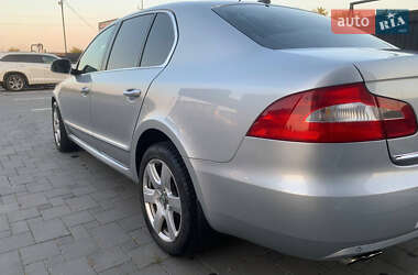 Лифтбек Skoda Superb 2010 в 