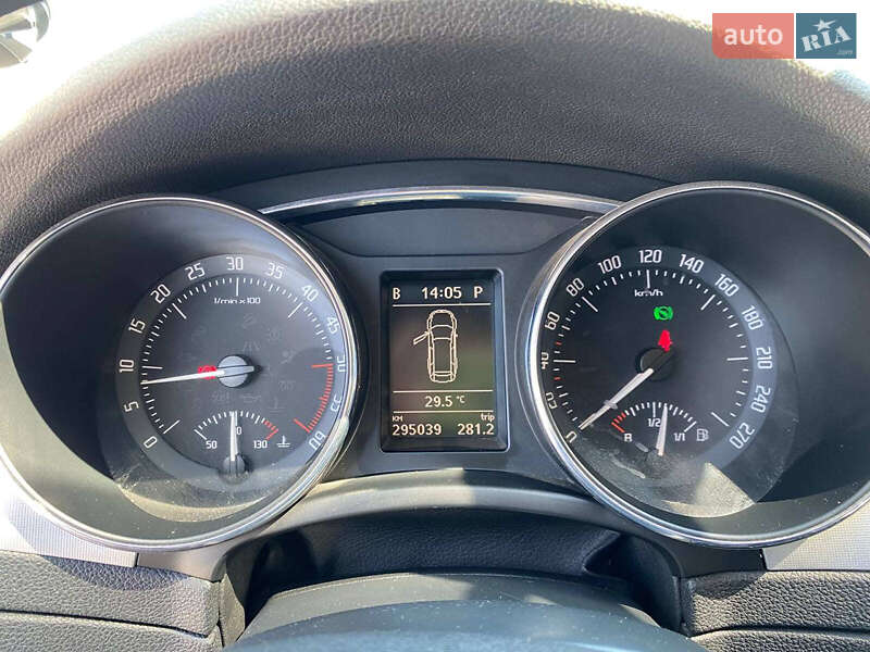 Универсал Skoda Superb 2012 в Львове