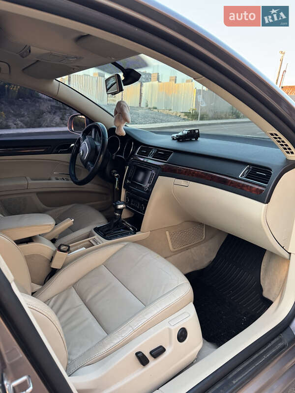Универсал Skoda Superb 2010 в Ровно
