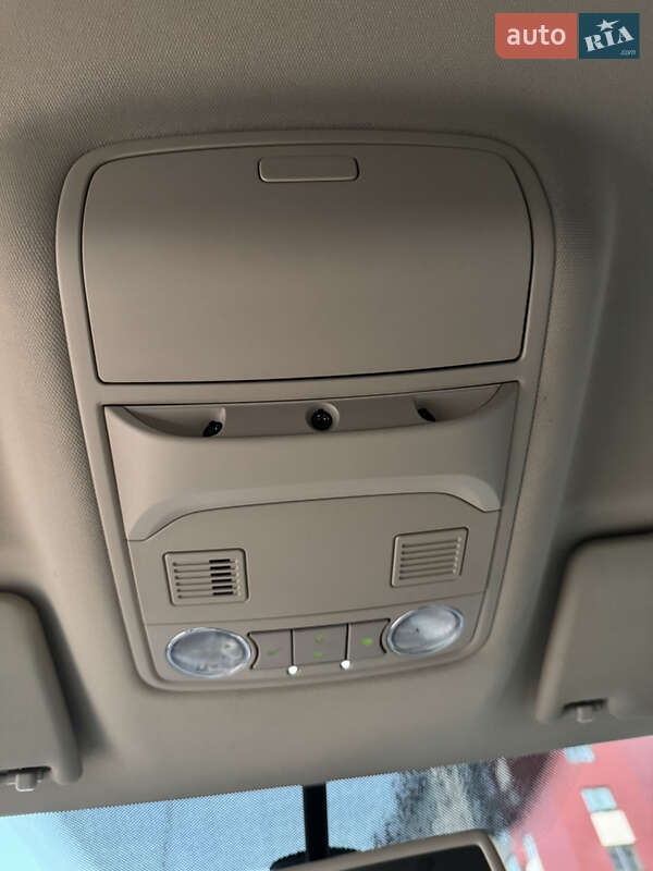 Универсал Skoda Superb 2010 в Ровно