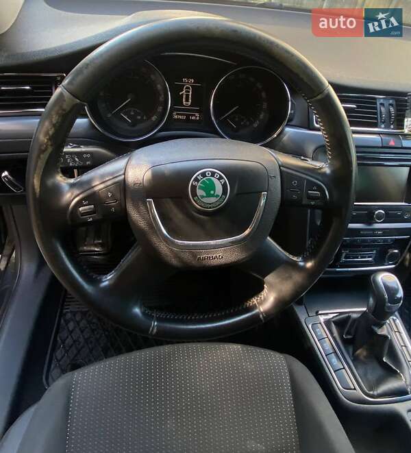 Універсал Skoda Superb 2011 в Дніпрі фото 21 Універсал Skoda Superb 2011 в Дніпрі