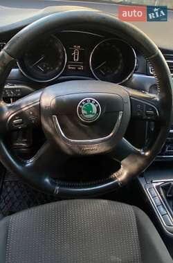 Универсал Skoda Superb 2011 в 
