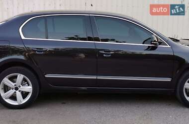 Лифтбек Skoda Superb 2012 в 