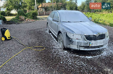 Ліфтбек Skoda Superb 2012 в Львові