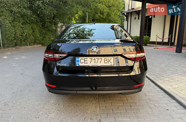 Лифтбек Skoda Superb 2018 в 