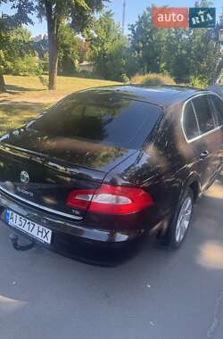 Лифтбек Skoda Superb 2012 в 
