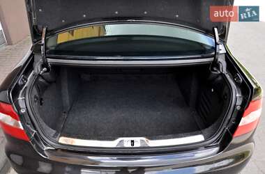 Лифтбек Skoda Superb 2011 в 