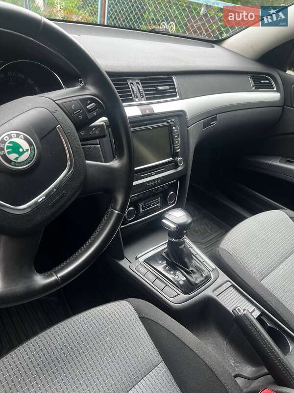 Лифтбек Skoda Superb 2012 в Луцке