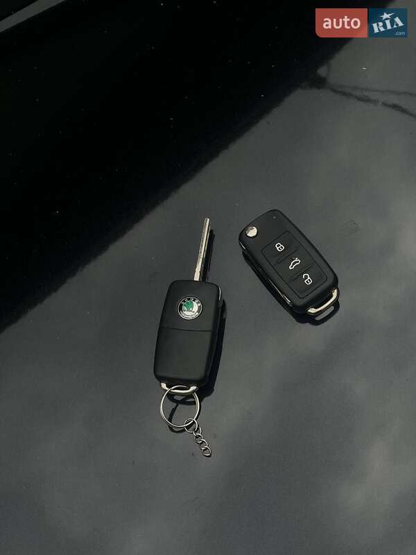 Лифтбек Skoda Superb 2012 в Луцке