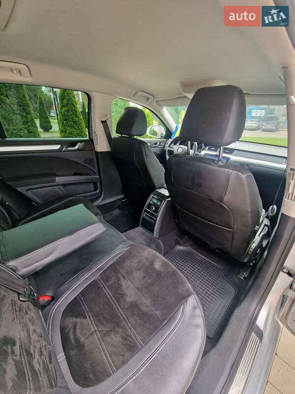 Универсал Skoda Superb 2014 в Ужгороде