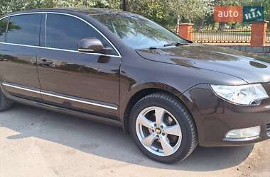 Лифтбек Skoda Superb 2013 в 