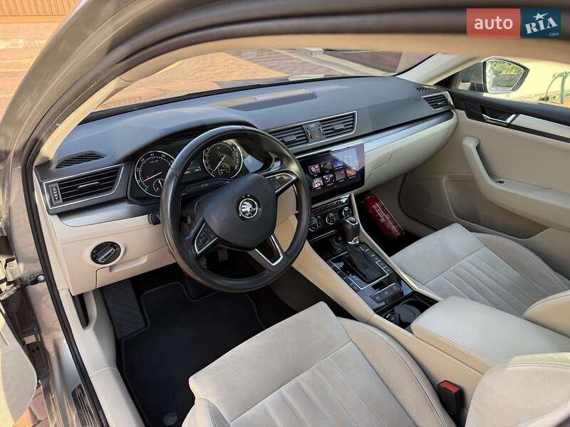 Універсал Skoda Superb 2017 в Луцьку фото 17 Універсал Skoda Superb 2017 в Луцьку