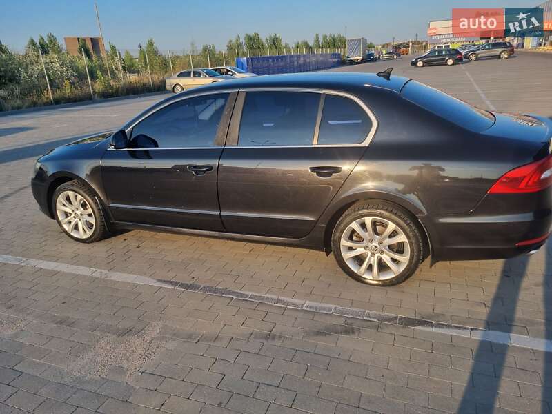 Лифтбек Skoda Superb 2014 в Виннице