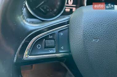 Лифтбек Skoda Superb 2014 в 