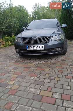 Універсал Skoda Superb 2013 в 