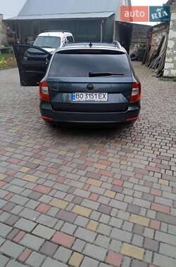 Універсал Skoda Superb 2013 в 
