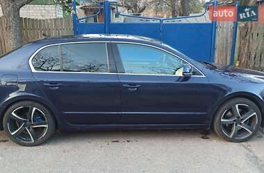 Лифтбек Skoda Superb 2011 в 