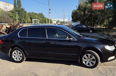 Ліфтбек Skoda Superb 2011 в Запоріжжі