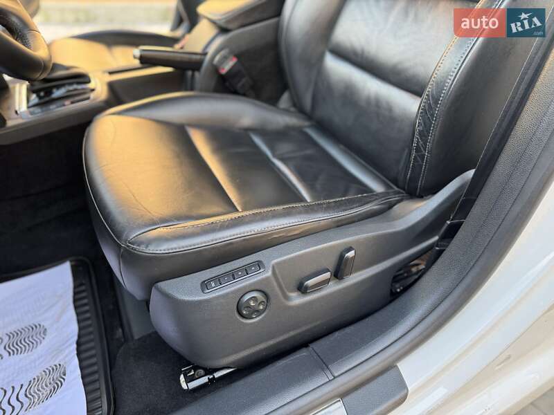 Универсал Skoda Superb 2015 в Дрогобыче