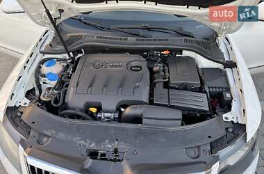Универсал Skoda Superb 2015 в 
