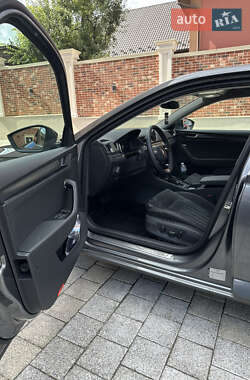 Лифтбек Skoda Superb 2023 в 