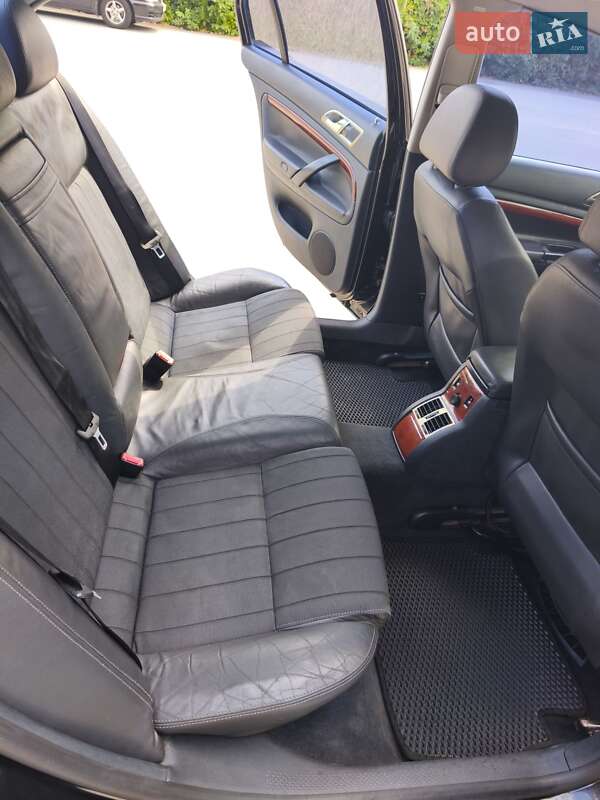 Лифтбек Skoda Superb 2003 в Днепре