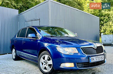 Лифтбек Skoda Superb 2009 в 