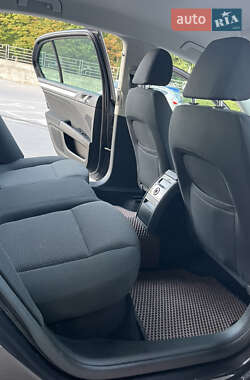 Лифтбек Skoda Superb 2010 в 