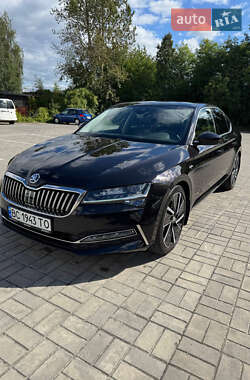 Лифтбек Skoda Superb 2019 в Львове