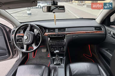 Лифтбек Skoda Superb 2012 в 