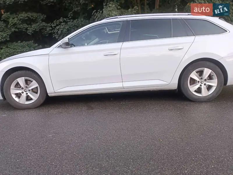 Skoda Superb 2018 VIN TMBJH7NP8K7023404 фото оголошення 53 з 125