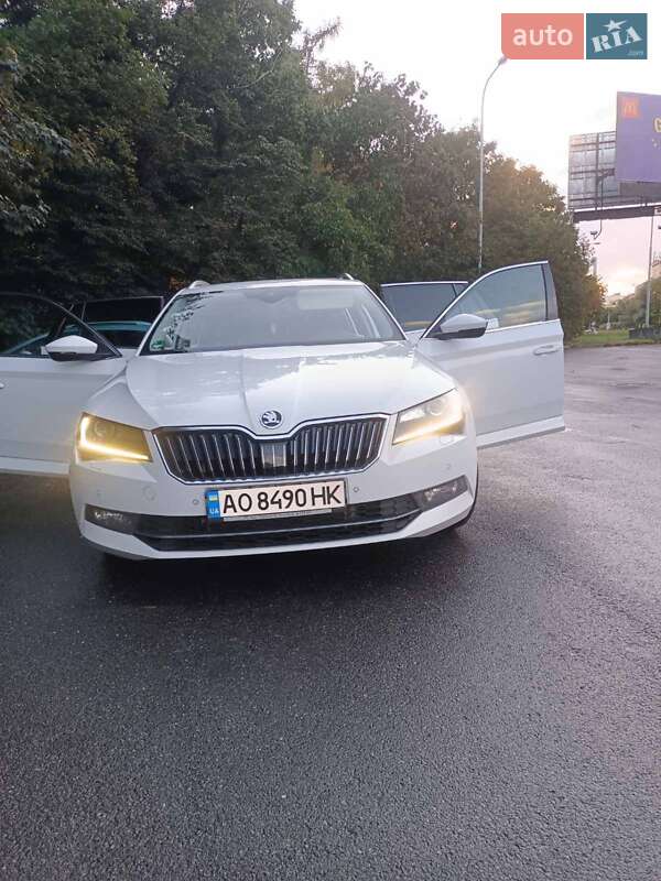 Универсал Skoda Superb 2018 в Хусте