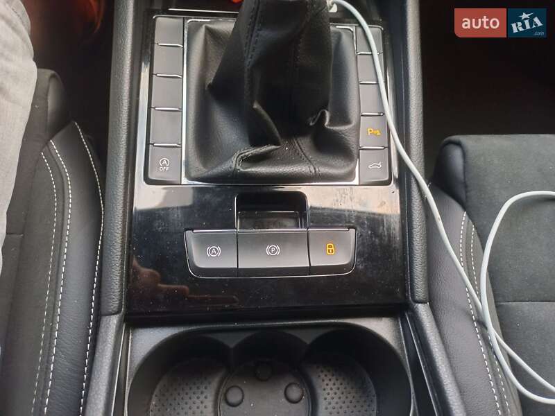 Универсал Skoda Superb 2018 в Хусте