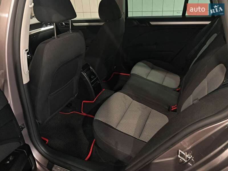 Универсал Skoda Superb 2010 в Ровно фото 7 Универсал Skoda Superb 2010 в Ровно