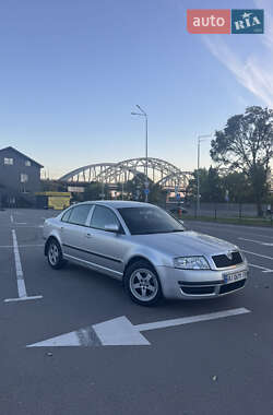 Лифтбек Skoda Superb 2005 в 