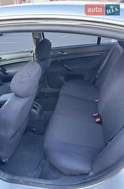 Лифтбек Skoda Superb 2005 в 