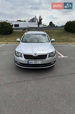 Универсал Skoda Superb 2013 в 