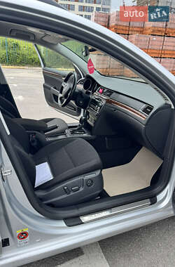 Универсал Skoda Superb 2013 в 