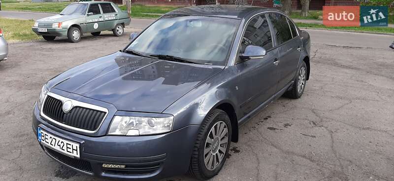 Лифтбек Skoda Superb 2007 в 
