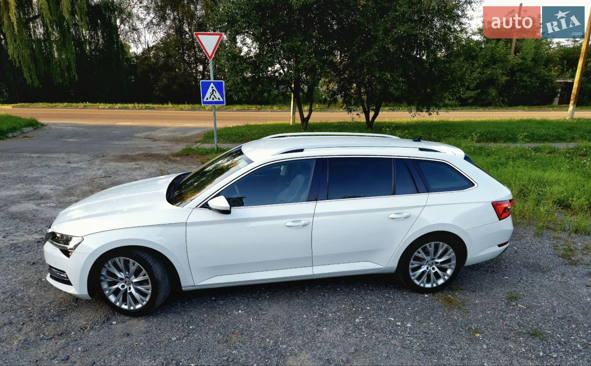 2019 Skoda Superb - мініатюра 27