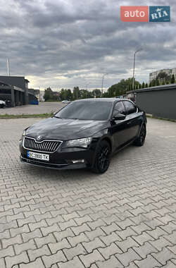 Ліфтбек Skoda Superb 2016 в 