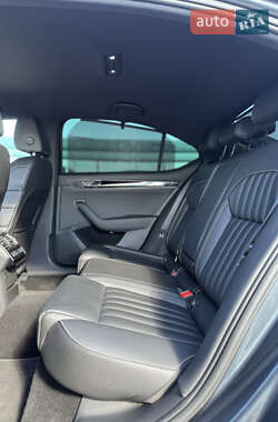 Лифтбек Skoda Superb 2020 в 