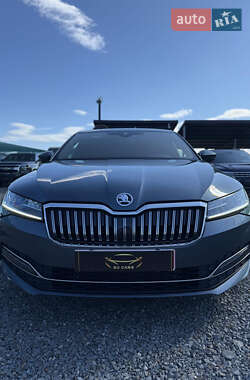Лифтбек Skoda Superb 2020 в 