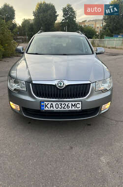 Универсал Skoda Superb 2013 в Киеве