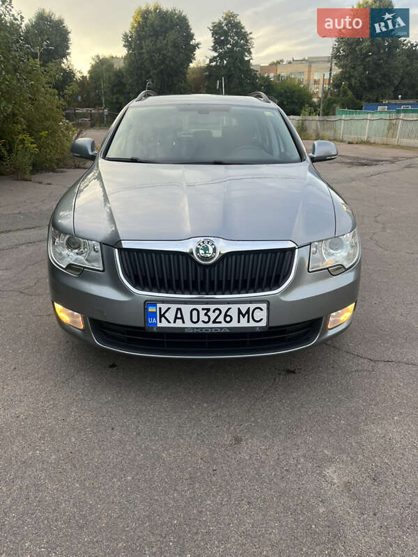 Универсал Skoda Superb 2013 в 