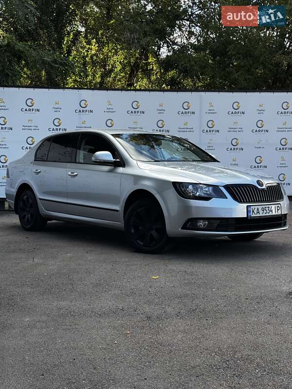 Лифтбек Skoda Superb 2014 в Киеве